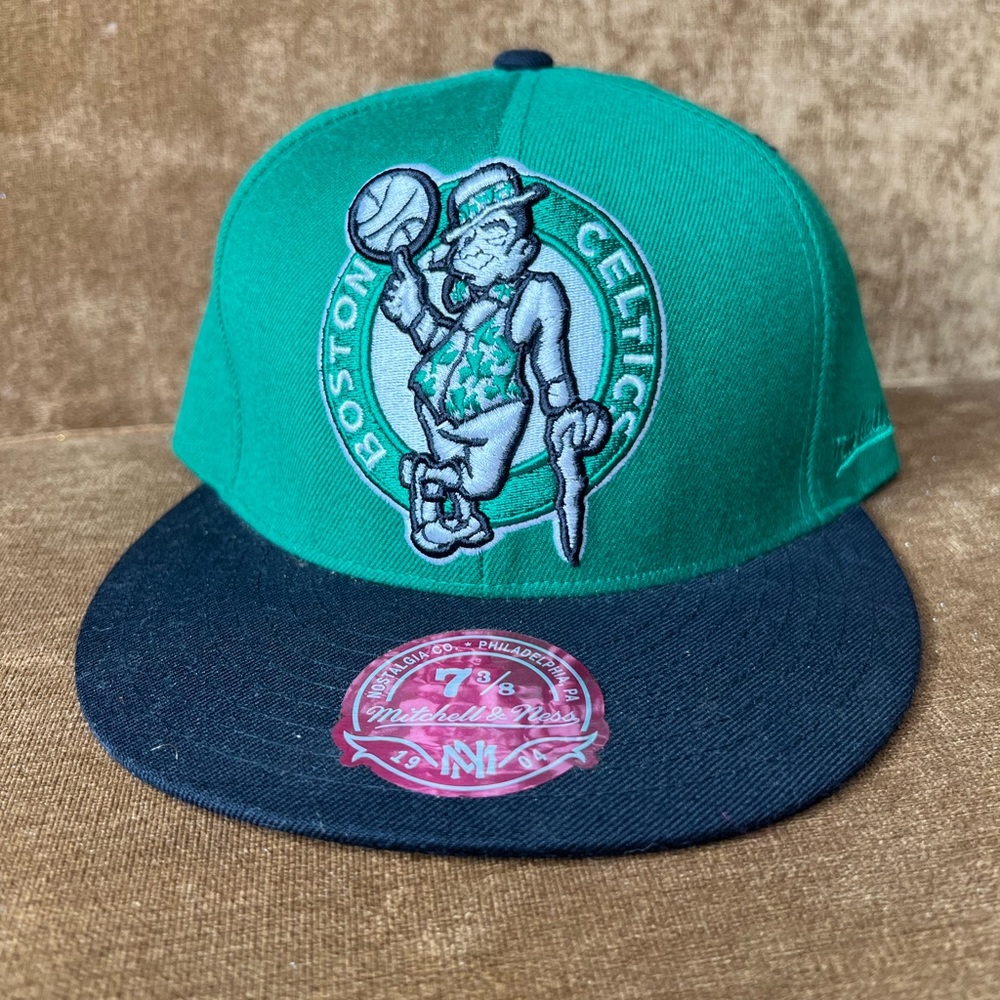 Boston Celtics fitted cap size 7 3/8